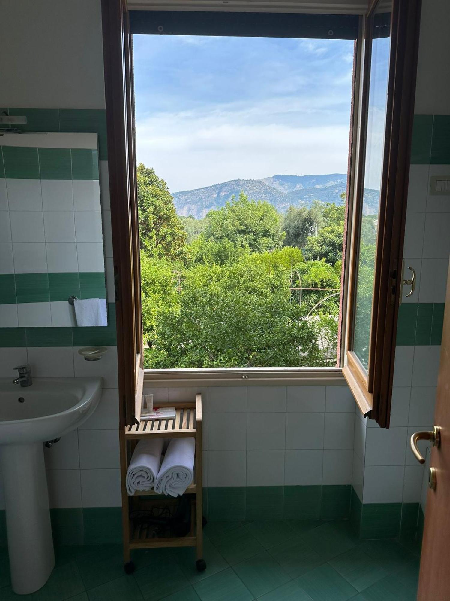 Villa Rosa Sorrento Eksteriør billede